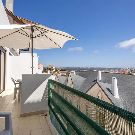 Concha Mar Com Vista Sobre A Baía *