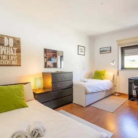 Concha Mar Com Vista Sobre A Baía * São Martinho do Porto